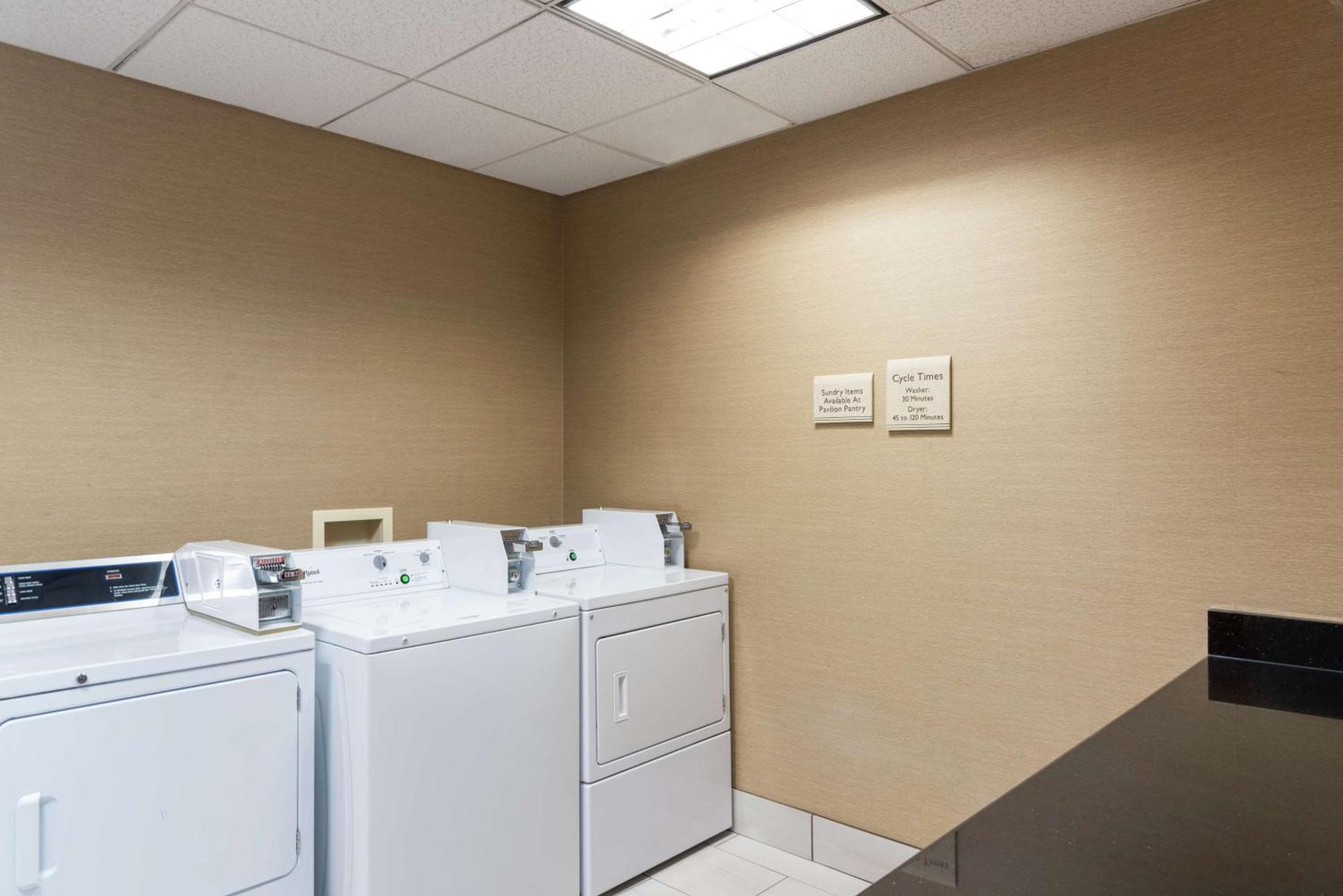 Hilton Garden Inn Indianapolis South/Greenwood Buitenkant foto